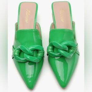 Tilocow Metal Chain Decor Mule Heels with Pointed Closed Toe, Chunky heel Sz 10